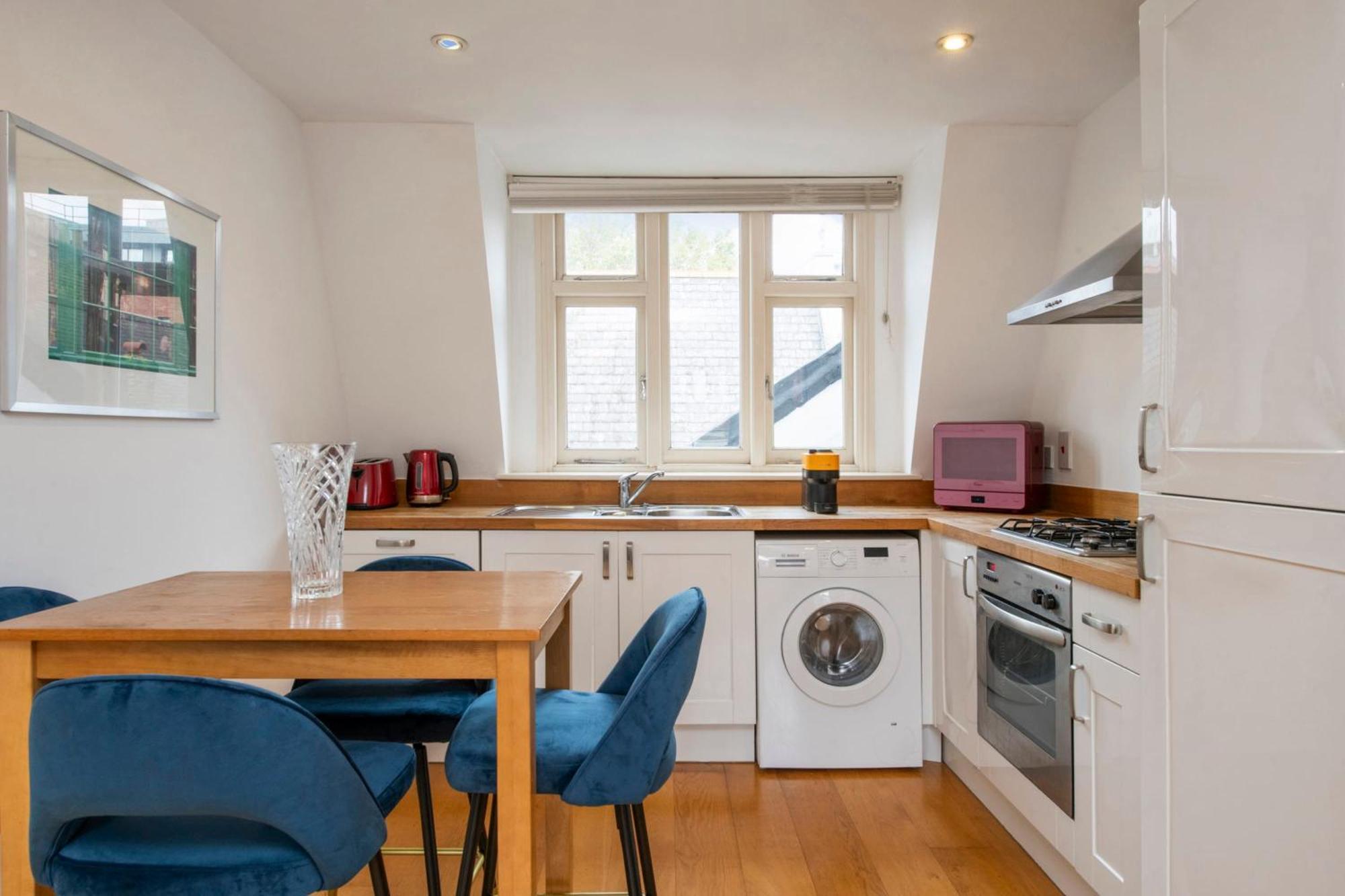 The Hideaway - Oxford Circus - By Frankie Says Apartment London Exterior photo